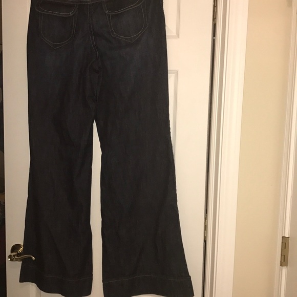 Brand New Jeans - Picture 4 of 6